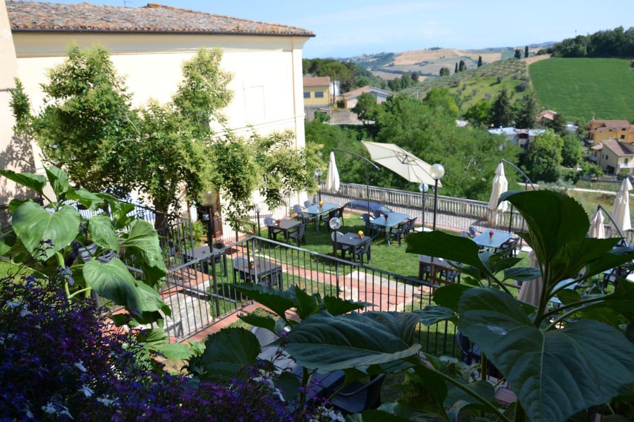 Palazzo Ducale Hotel Castilenti Exterior foto