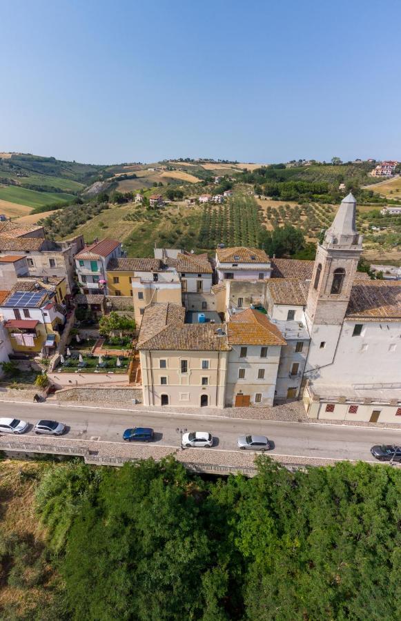 Palazzo Ducale Hotel Castilenti Exterior foto